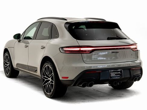 Used 2025 Porsche Macan image 3