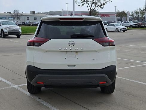 Used 2023 Nissan Rogue S image 7