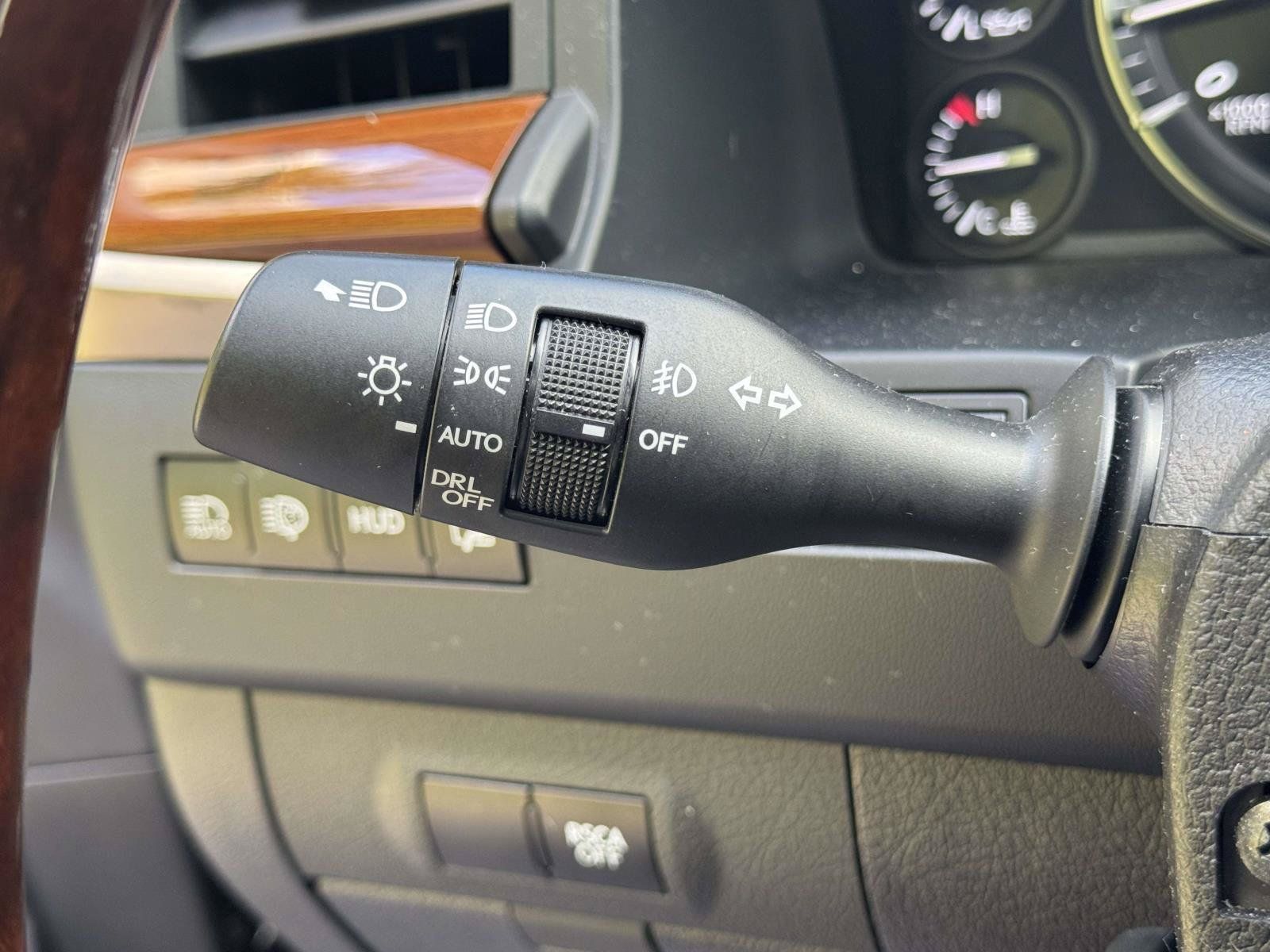Used 2017 Lexus LX 570 4WD w/ Luxury Package image 25