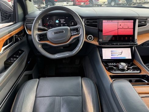Used 2022 Jeep Grand Wagoneer Series II w/ Premium Group II image 16