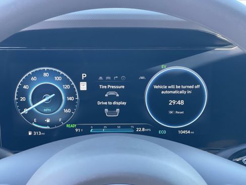 Certified 2024 Hyundai Elantra Blue image 18