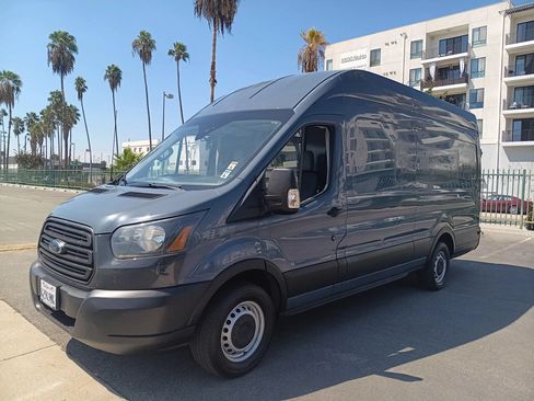 Used 2019 Ford Transit 250 148 High Roof Extended RWD image 3