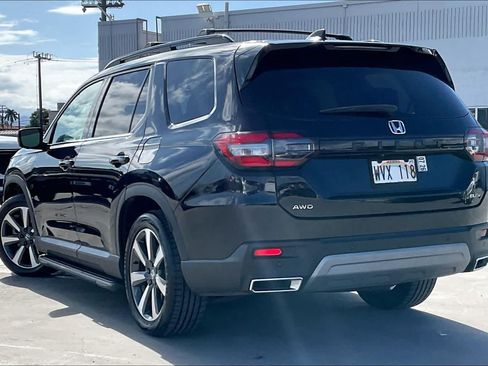 Used 2023 Honda Pilot Elite image 4