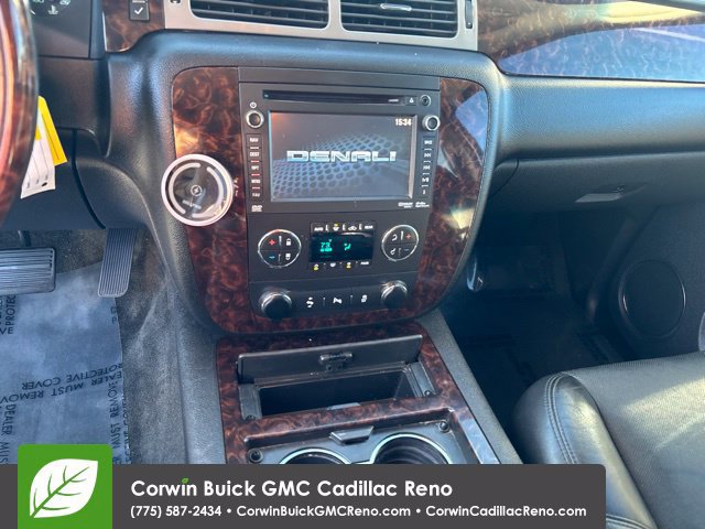 Used 2013 GMC Yukon XL Denali AWD/4WD image 16
