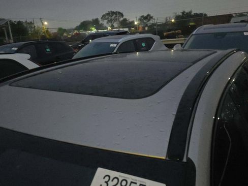 Used 2025 Volvo XC60 B5 Plus image 4