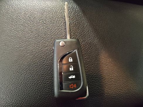 Used 2019 Kia Forte LXS FWD image 32