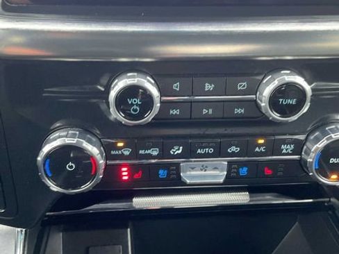 Used 2023 Ford F150 Lariat AWD/4WD image 32
