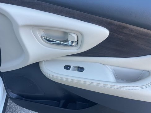 Used 2023 Nissan Murano Platinum w/ Cargo Package image 23