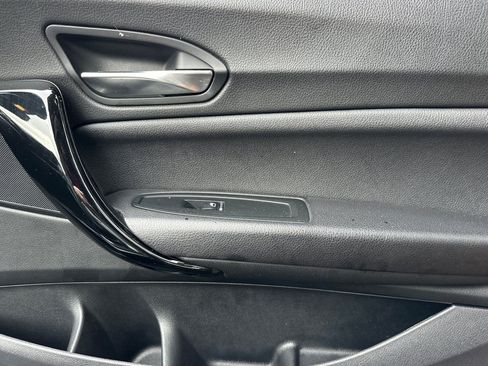 Used 2018 BMW 230i Convertible RWD image 19