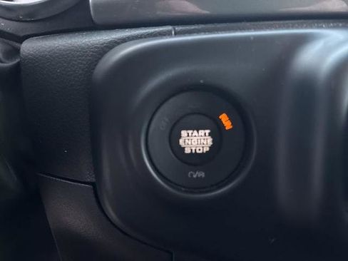 Used 2022 Jeep Wrangler Unlimited Sahara w/ Cold Weather Group AWD/4WD image 21