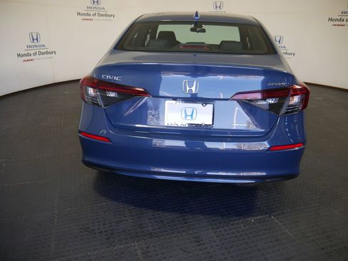 Certified 2025 Honda Civic Sport image 9