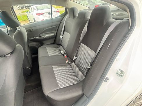 Used 2023 Nissan Versa S FWD image 51