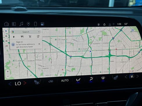 Used 2024 Chevrolet Equinox EV LT image 39