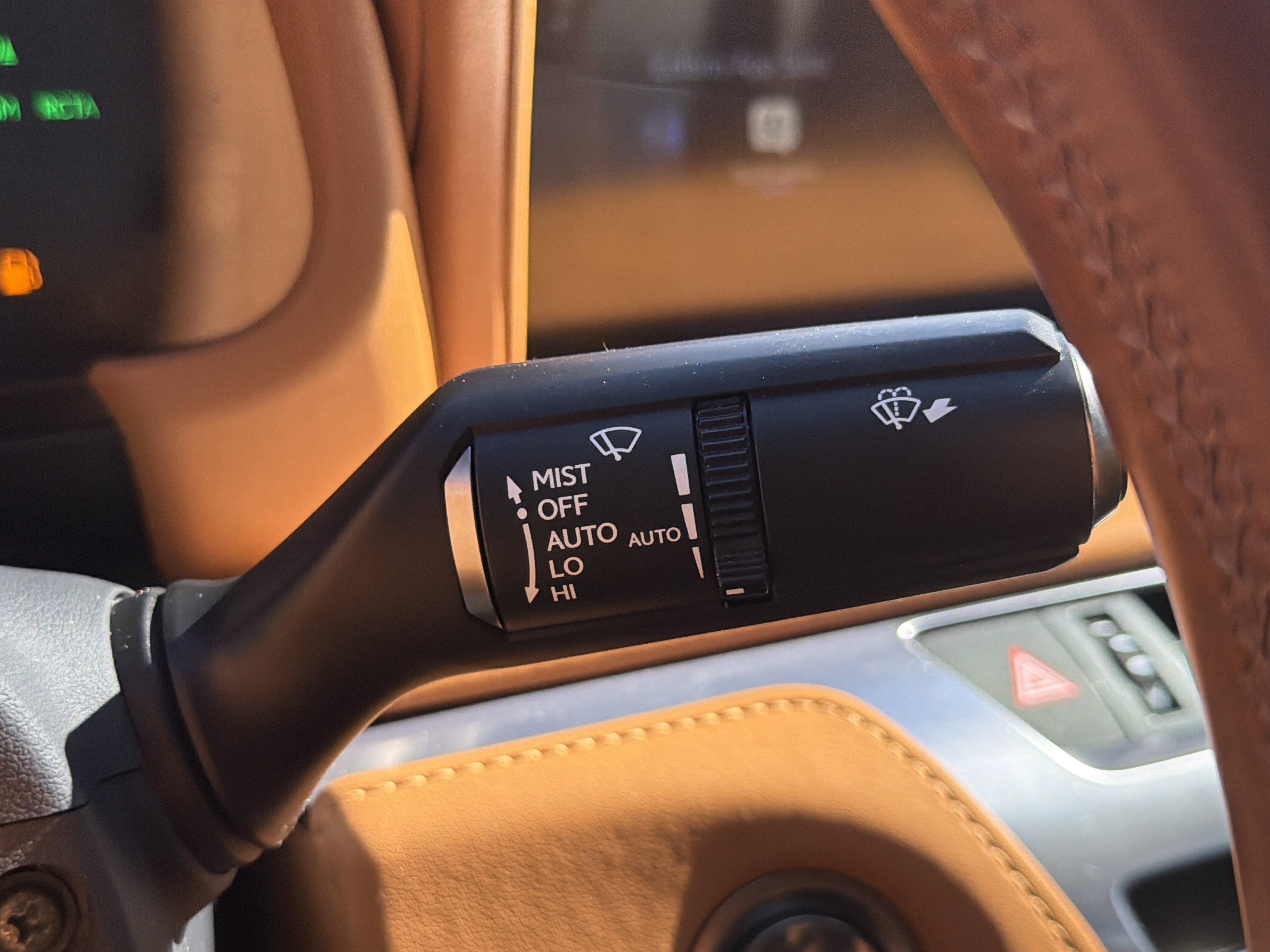 Used 2018 Lexus LC 500 Coupe w/ Performance Package RWD image 34