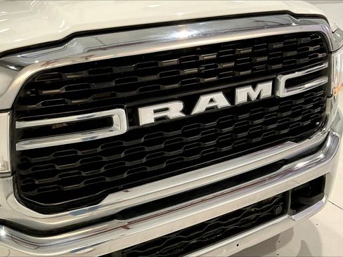 Used 2024 RAM 2500 Big Horn w/ Off Road Package AWD/4WD image 34