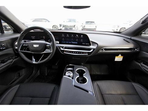 New 2026 Cadillac Lyriq Sport image 9