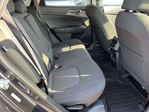 Certified 2026 Kia Sportage LX w/ LX Convenience Package AWD/4WD image 10