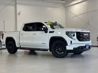 Used 2025 GMC Sierra 1500 Elevation w/ Elevation Premium Package