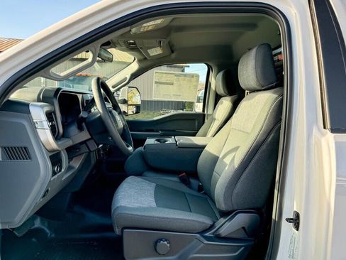 Used 2024 Ford F350 XLT image 24