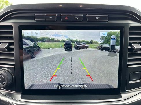 Used 2022 Ford F150 XLT w/ Equipment Group 302A High AWD/4WD image 4