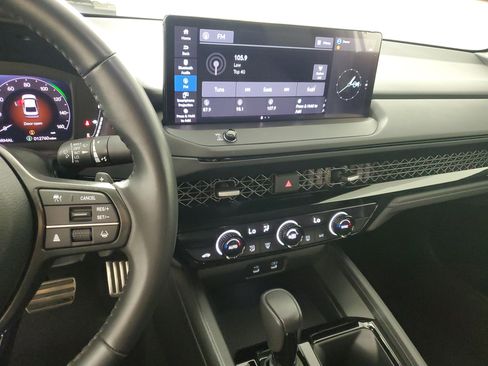 Certified 2023 Honda Accord Sport image 17