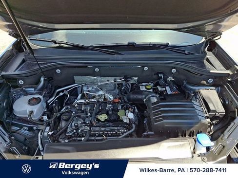 Used 2025 Volkswagen Atlas SE AWD/4WD image 29