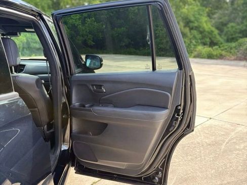 Used 2022 Honda Passport EX-L image 17