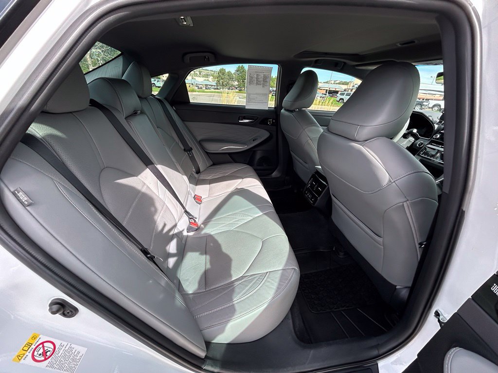 Used 2019 Toyota Avalon Limited w/ Advanced Safety Package FWD image 31