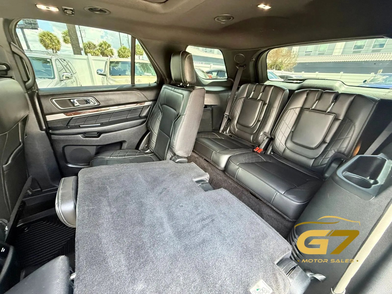 Used 2018 Ford Explorer Platinum AWD/4WD image 16