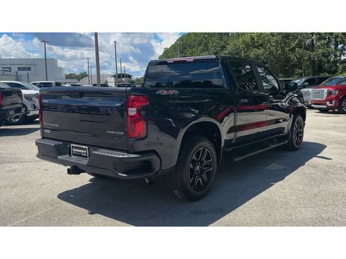 Certified 2023 Chevrolet Silverado 1500 Custom AWD/4WD image 8