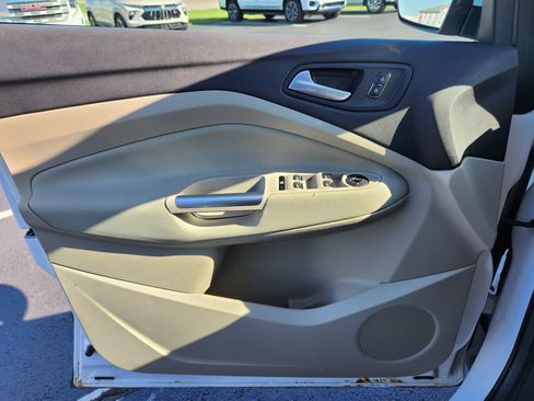 Used 2013 Ford Escape SE image 23