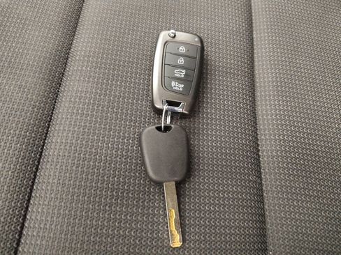 Used 2022 Hyundai Accent SE FWD image 32