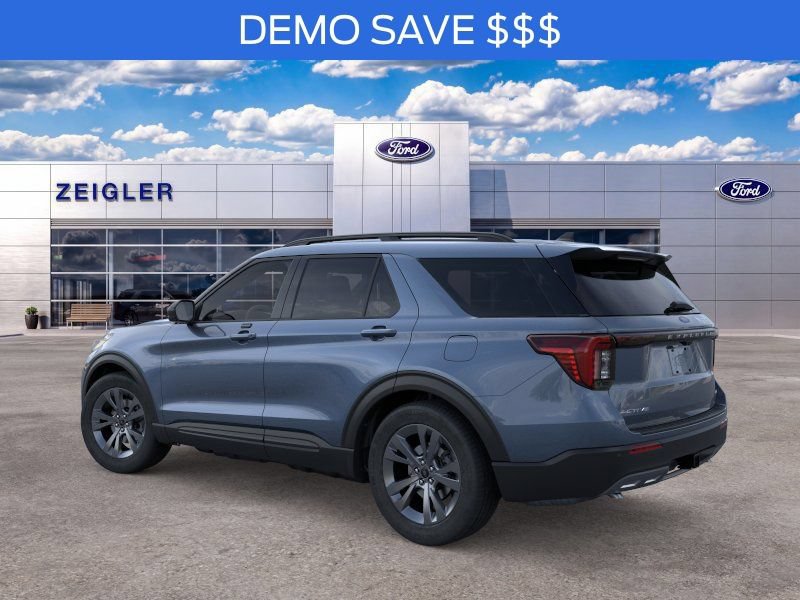 New 2026 Ford Explorer Active w/ Active Comfort Package AWD/4WD image 4