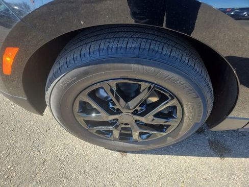 Used 2023 Chevrolet Equinox LS w/ LS Convenience Package image 20