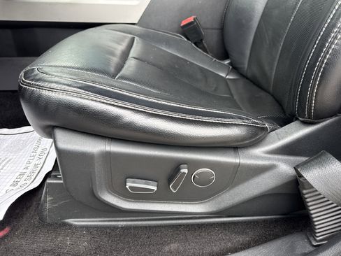 Used 2018 Ford F150 Lariat w/ Equipment Group 502A Luxury AWD/4WD image 37