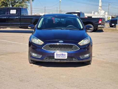 Used 2017 Ford Focus SEL image 6