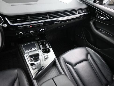 Used 2019 Audi Q7 3.0T Premium Plus AWD/4WD image 16