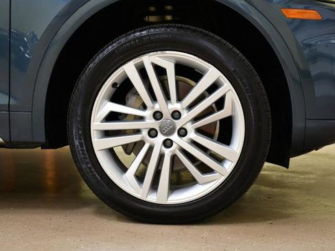 Used 2018 Audi Q5 Prestige w/ Prestige Package image 51