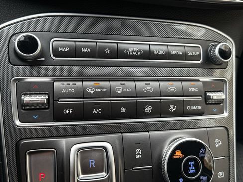 Certified 2023 Hyundai Santa Fe SEL image 21