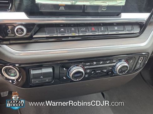 Used 2025 GMC Sierra 1500 SLT RWD image 22