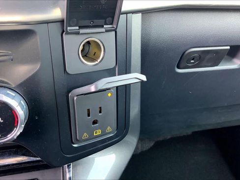 Used 2023 Ford F150 Lariat w/ Equipment Group 502A High image 32