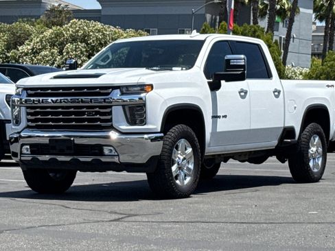 Used 2020 Chevrolet Silverado 3500 LTZ w/ LTZ Plus Package AWD/4WD image 9
