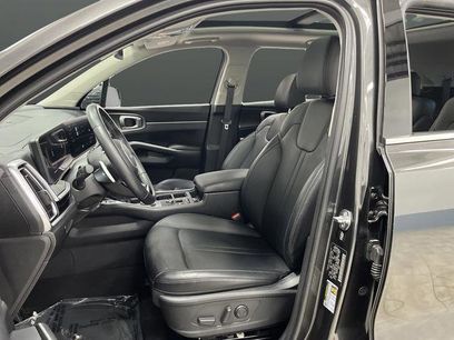 Used 2025 Kia Sorento EX w/ EX Panoramic Sunroof Package