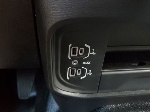 New 2026 RAM 5500 Tradesman AWD/4WD image 30