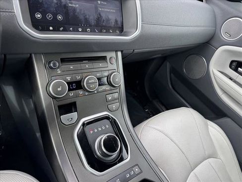 Used 2018 Land Rover Range Rover Evoque HSE image 16