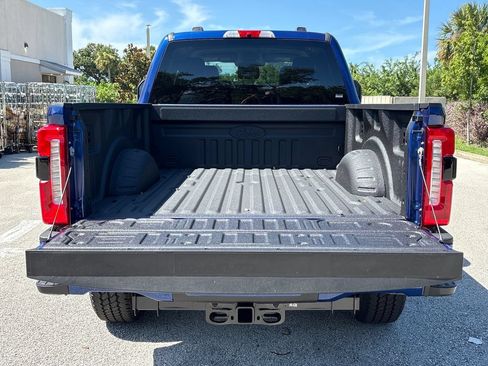 New 2026 Ford F250 Lariat w/ Black Appearance Package AWD/4WD image 9