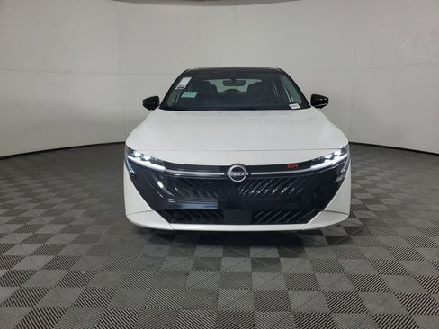 New 2026 Nissan Sentra SR w/ SR Premium Package image 9