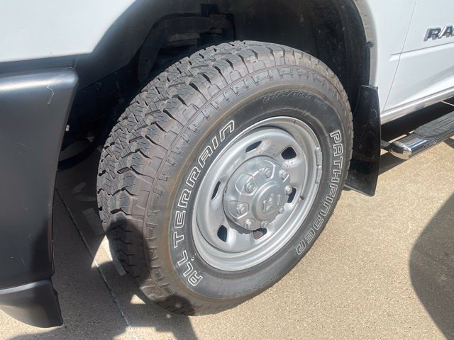 Used 2019 RAM 2500 Tradesman RWD image 2