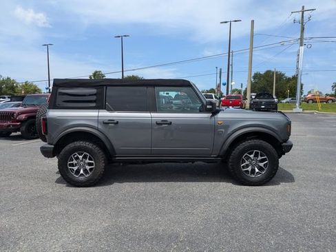 Used 2023 Ford Bronco Badlands AWD/4WD image 4