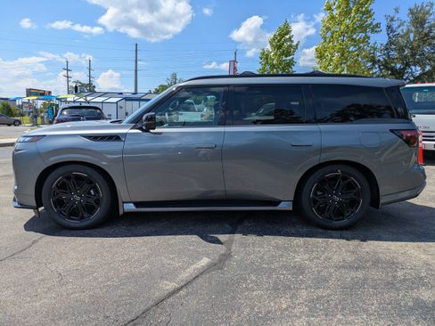 Used 2026 INFINITI QX80 4WD w/ Sport Exterior Package image 7